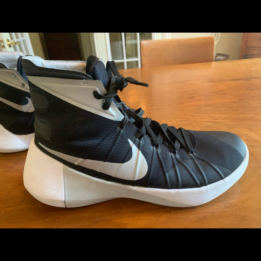 Nike HyperDunk 2015, Men’s size 11. Gently worn.